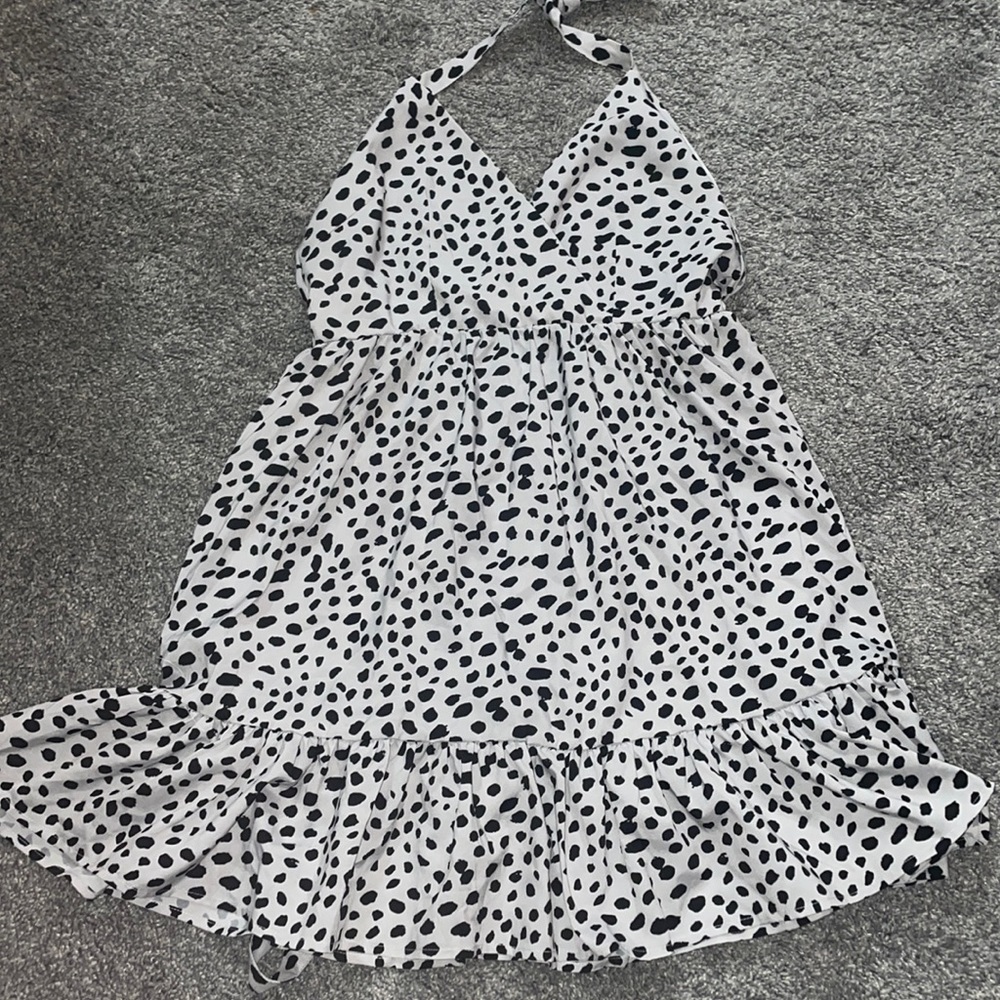Black and white dress